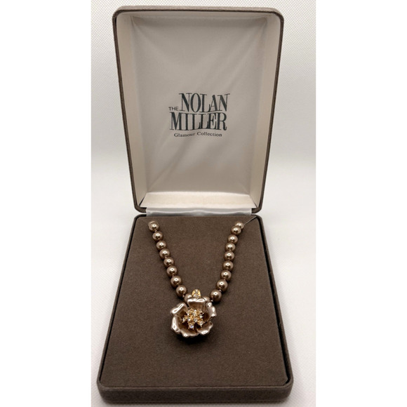 Vintage Nolan Miller Glamour Collection Simulated Pearl Blooming Flower Necklace - Picture 3 of 11